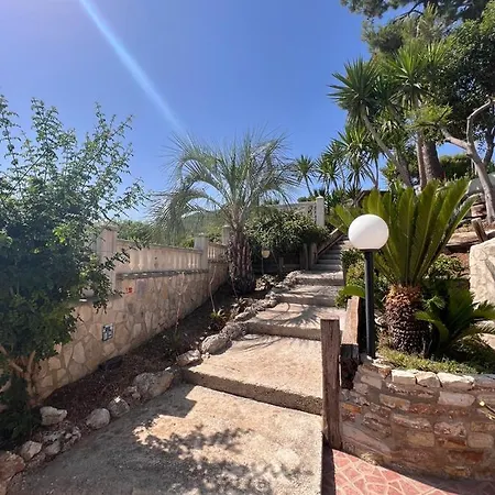 Serena アパートホテル