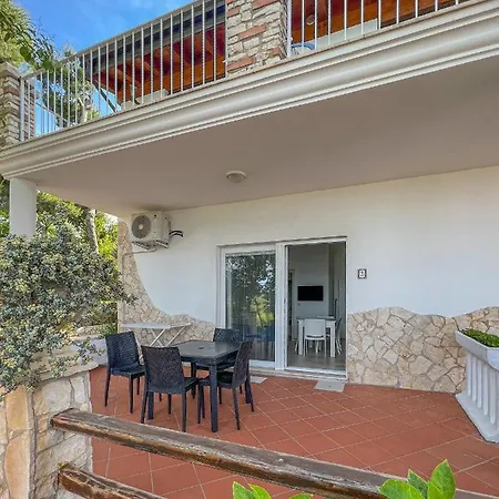 アパートホテル Serena 3*