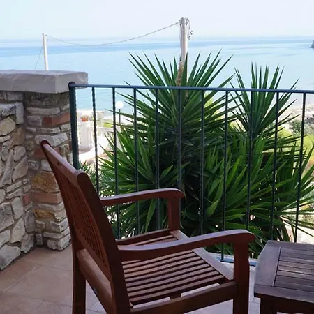 アパートホテル Serena 3*